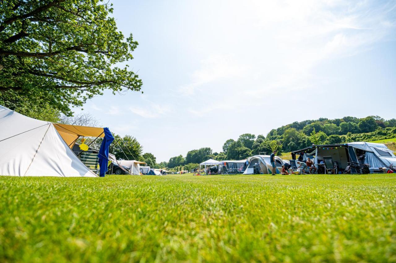 Vakantiepark Vinkenhof Schin op Geul Buitenkant foto